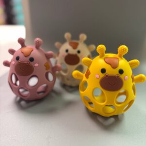 Three Hearts & Co./EMO & CO. - Silicone 3D Giraffe Teether Silicone